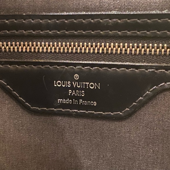 Louis Vuitton LV BREA GM EPI LEATHER HANDBAG - Picture 3 of 11